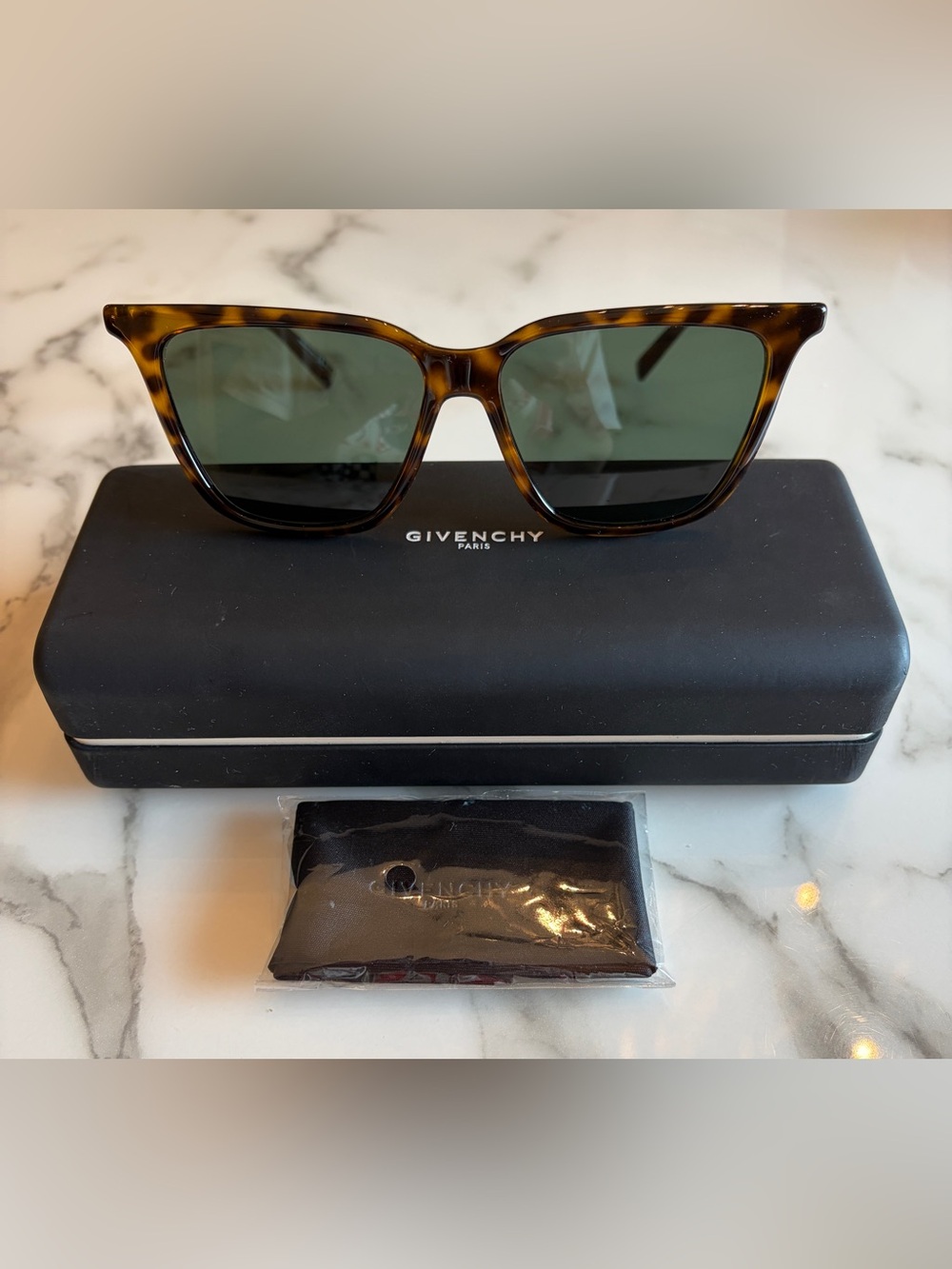 Givenchy GV7160/S Tortoise Wayfarer Sunglasses 55mm Green Lenses w/Case